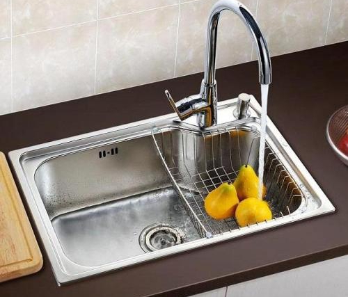 大理厨房水槽装修设计，单槽还是双槽更方便？